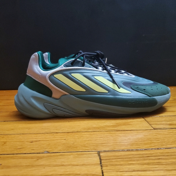 Adidas Ozelia shoes men's sz 9 - Picture 2 of 9
